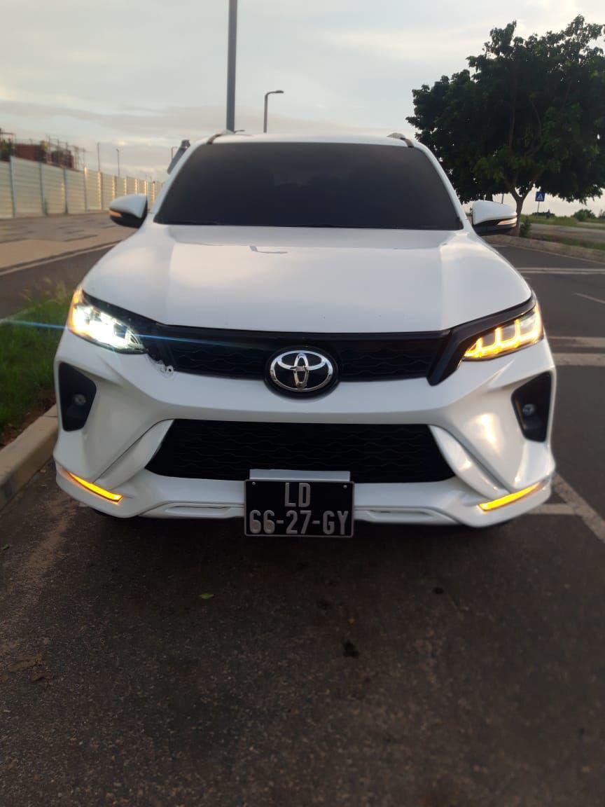 TOYOTA FORTUNER