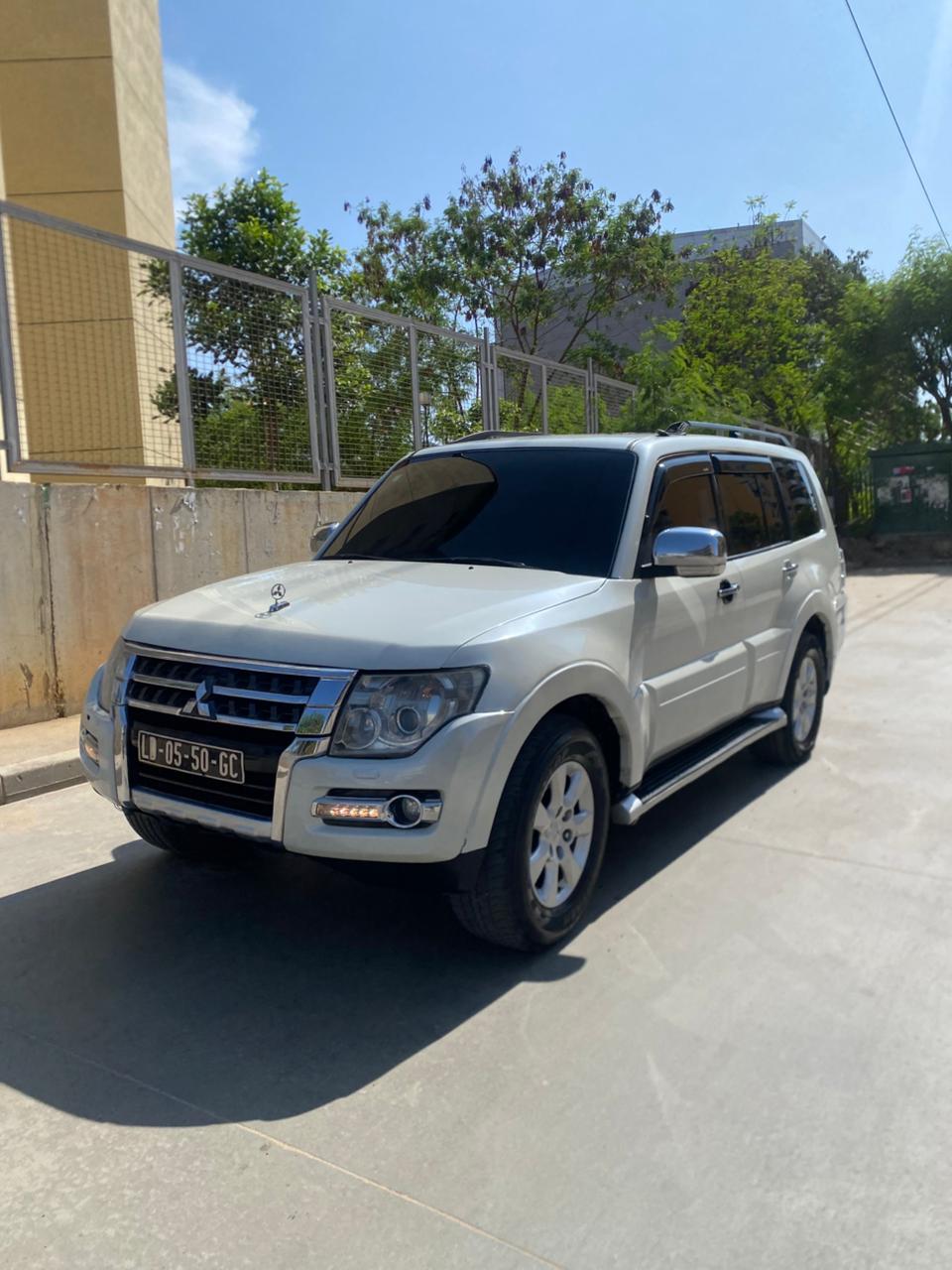 Pajero Full Option