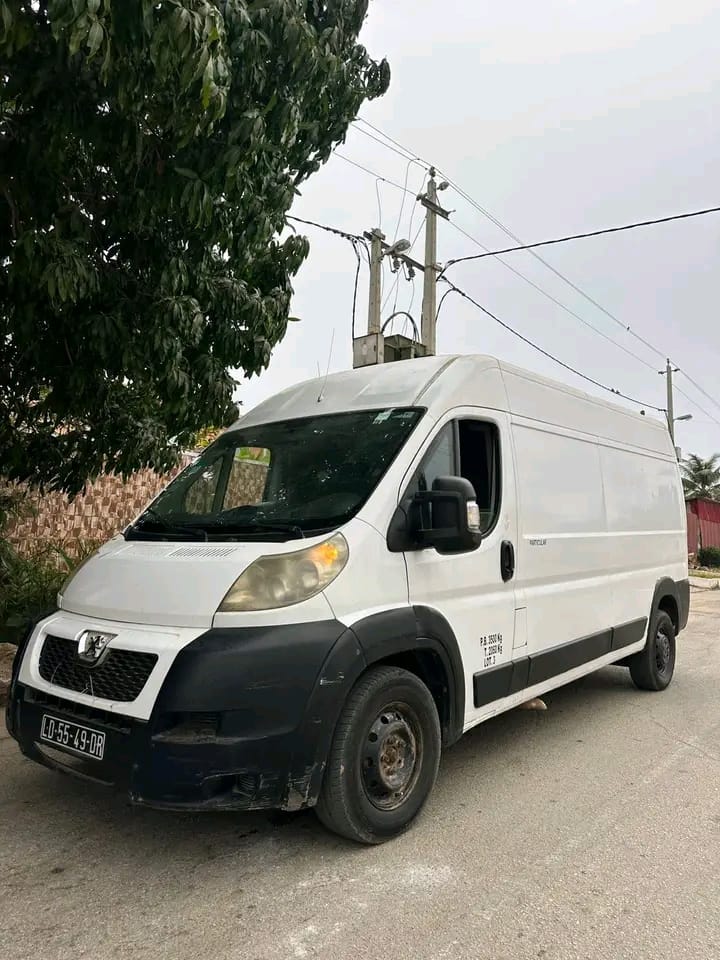 PEUGEOT BOXER FOURGON