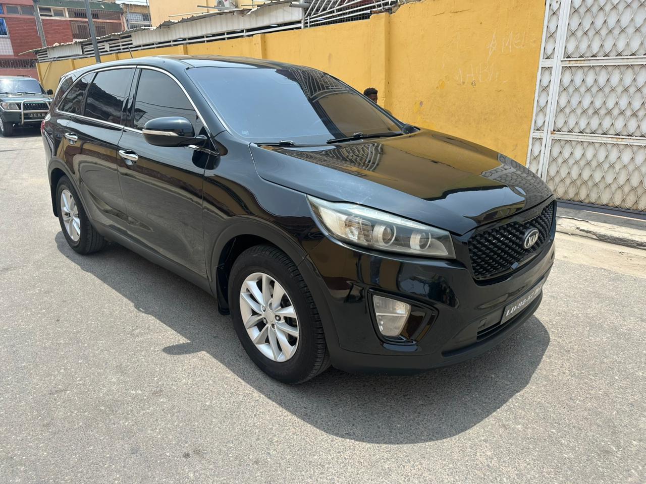 *KIA SORENTO IMPECÁVEL*