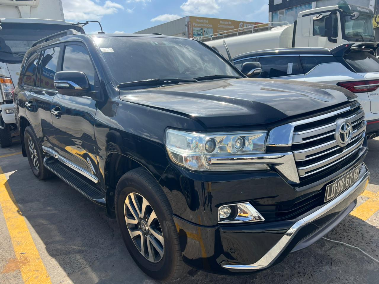 Toyota Land Cruiser VXR-V8